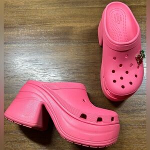 Crocs Women’s Size 8 Siren Stylish Hyper Pink Unisex High-Heeled Platform Clog
